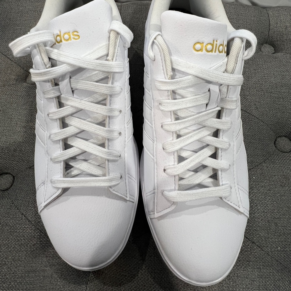 New Adidas white Grand Court 2.0 sneakers.